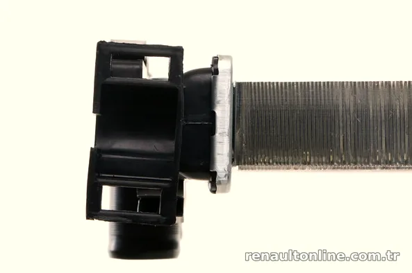 MAHLE CR41000S Su Radyatörü (Renault Megane, Scénic)